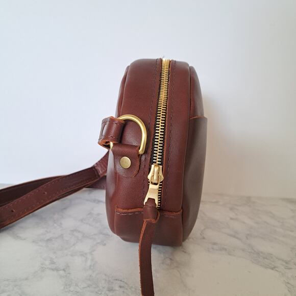 PORTLAND LEATHER Small Circle Crossbody Bag Cognac Brown - Picture 7 of 10